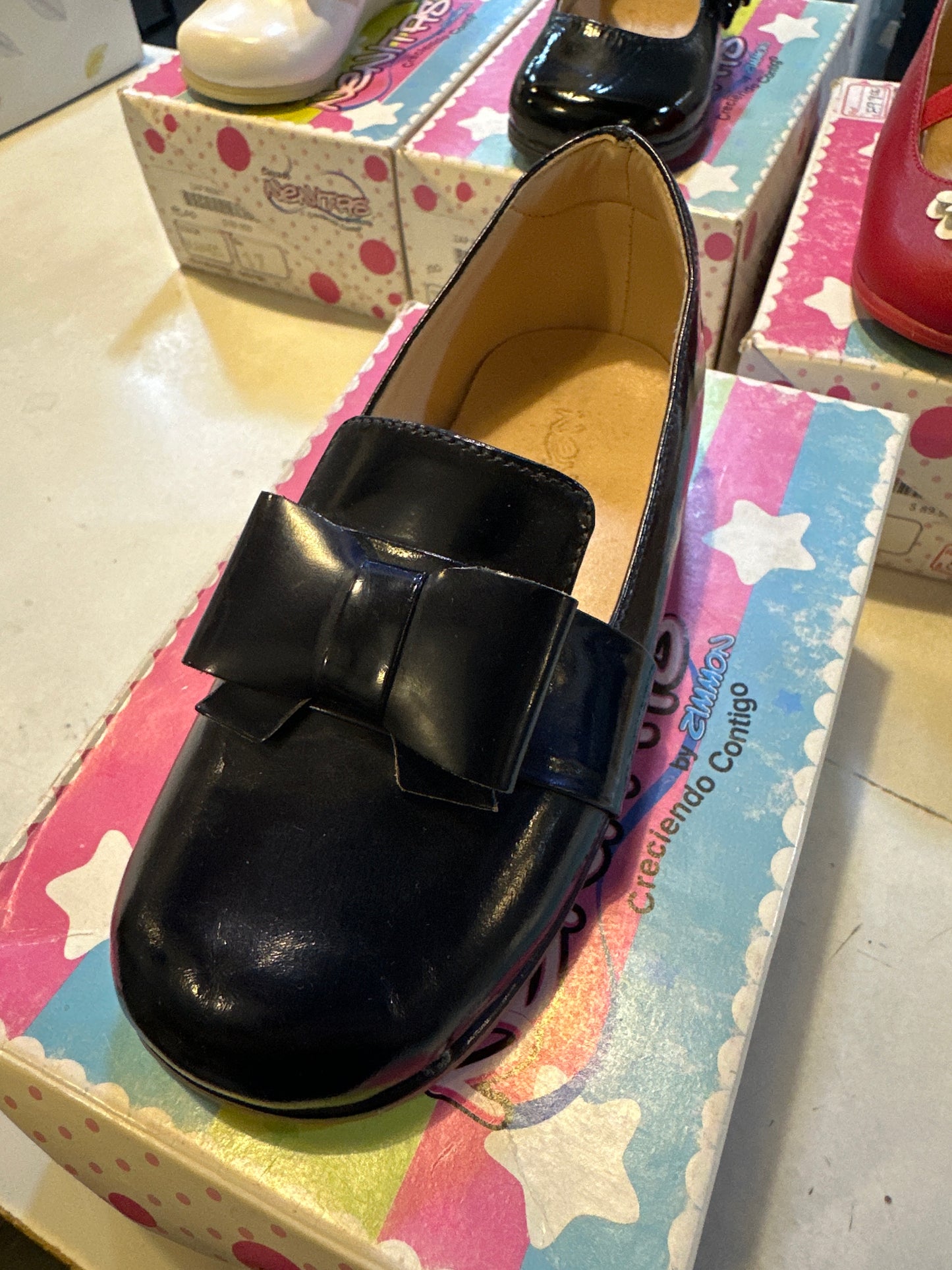 Zapatos charol azul niña