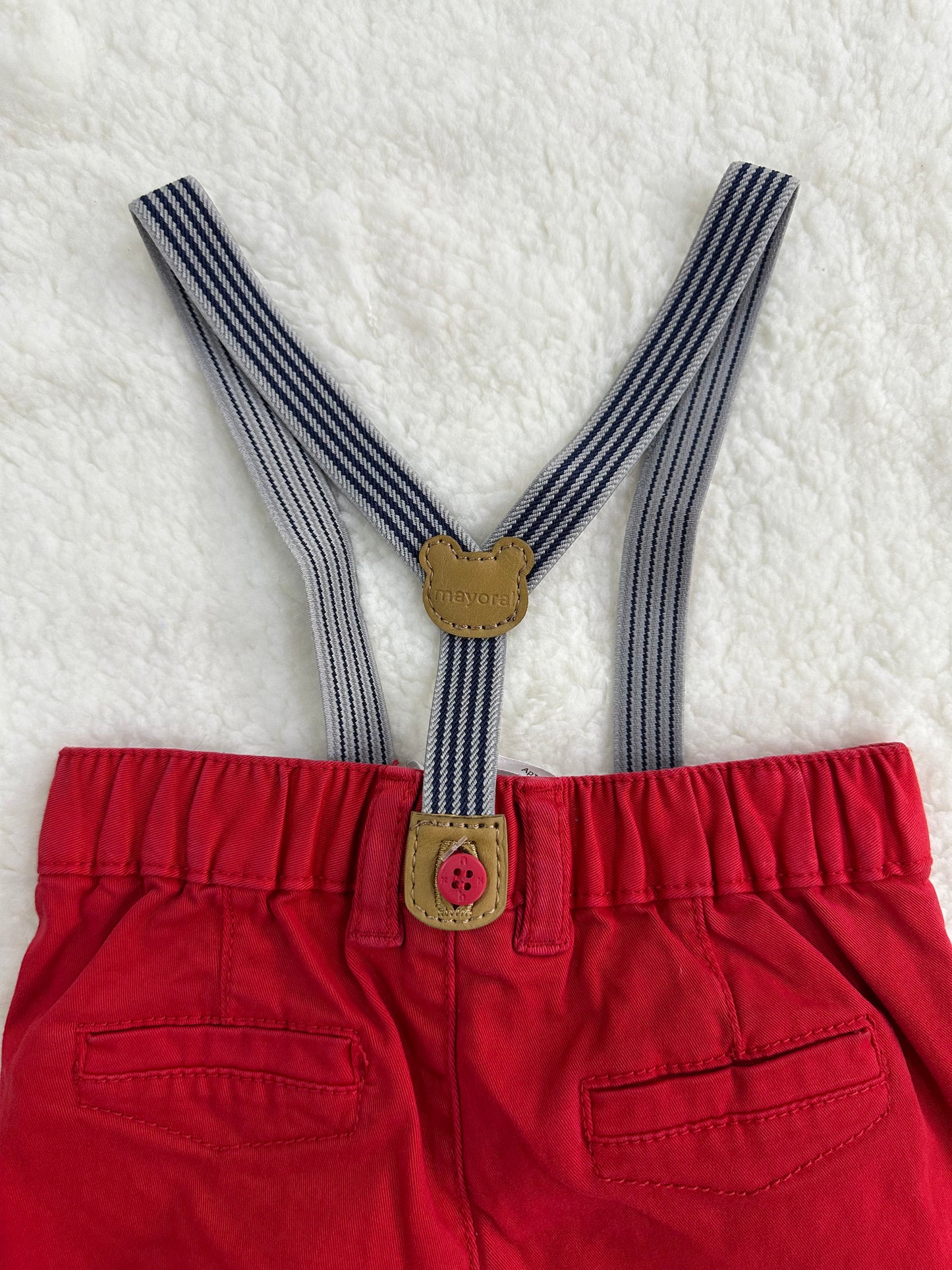 Pantalón con tirantes removibles bebe