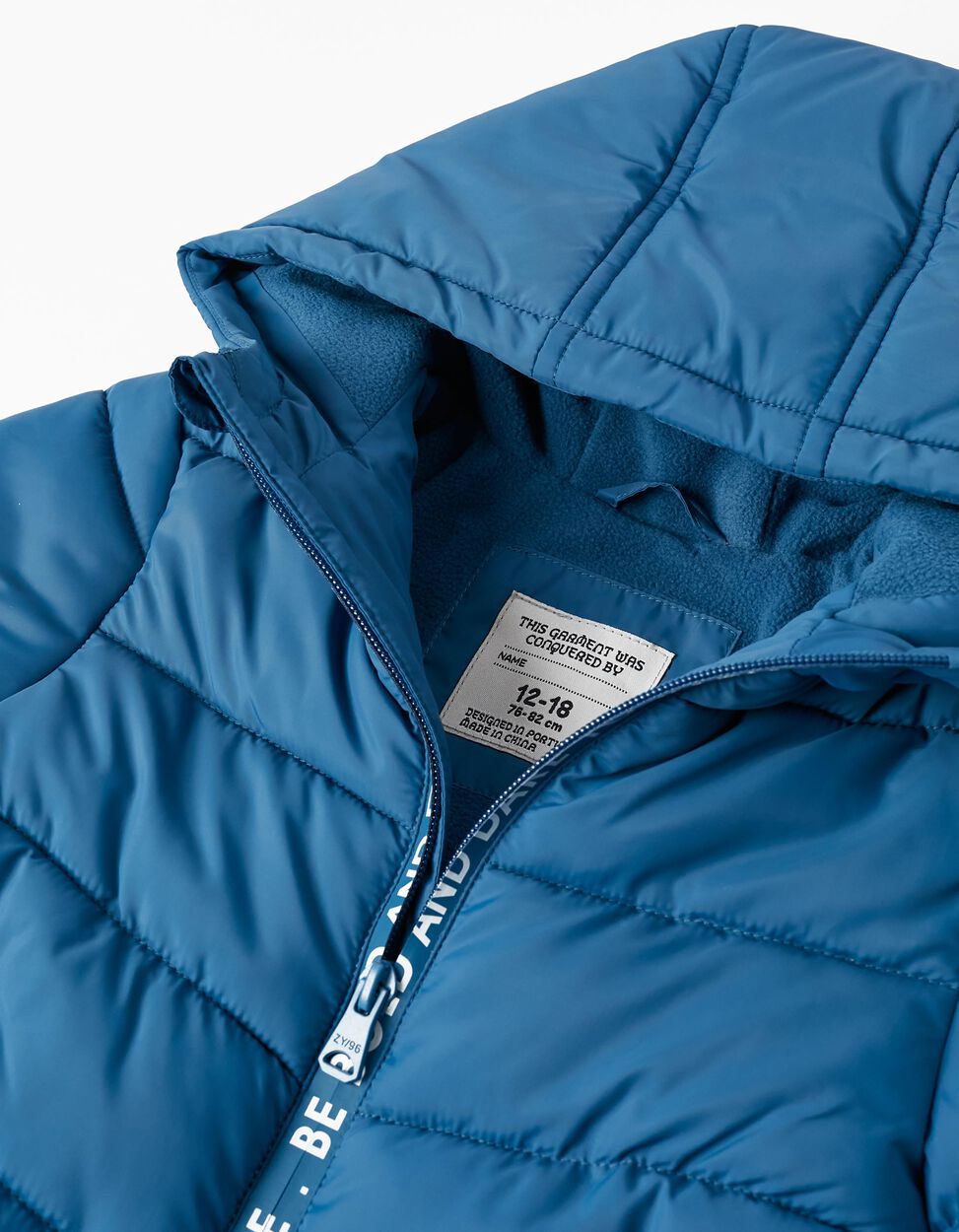 Chaqueta acolchada azul niño