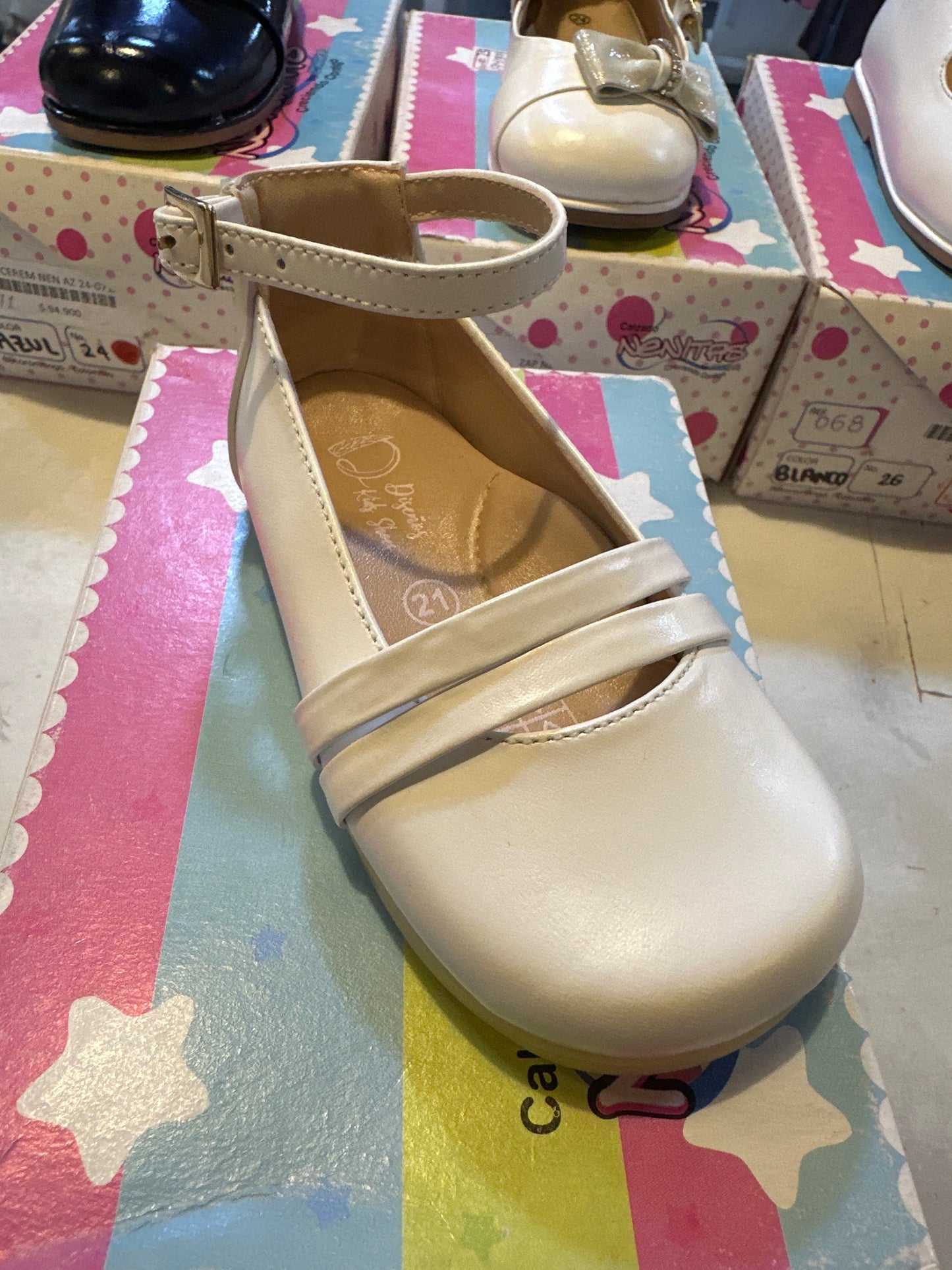 Zapato en cuero niña no tuerce