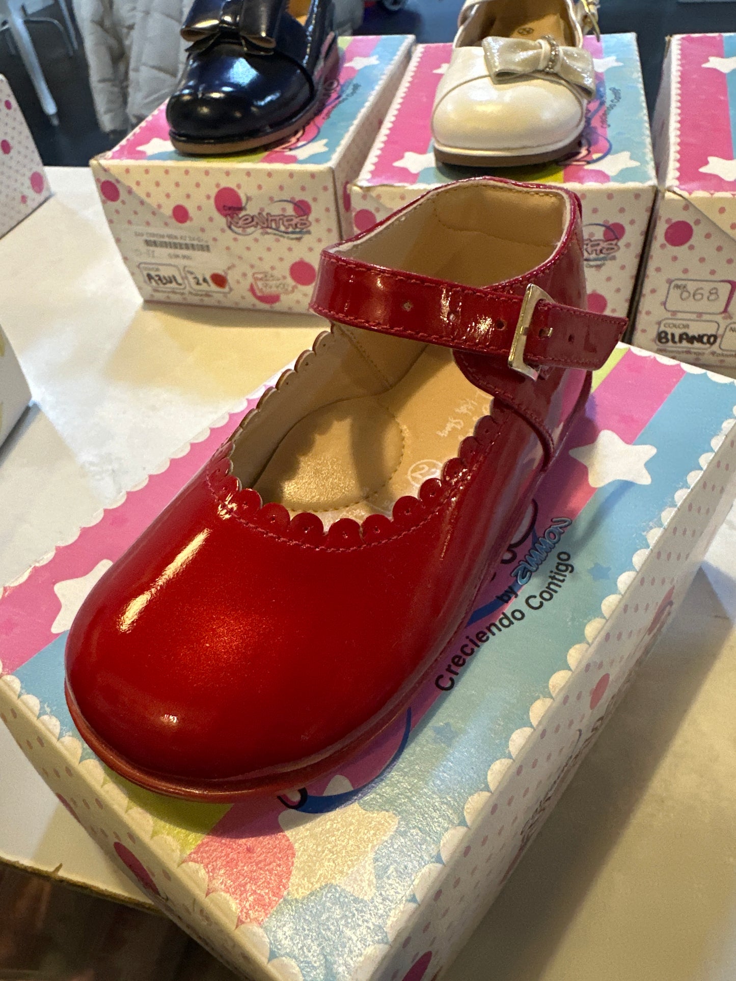 Zapato en cuero niña