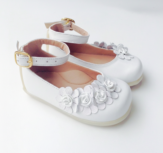 Zapato blanco en cuero no tuerce